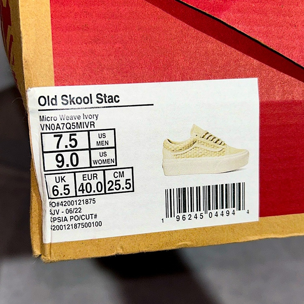 VANS ‘Old Skool Stac’ Platform Sneakers - Picture 11 of 13
